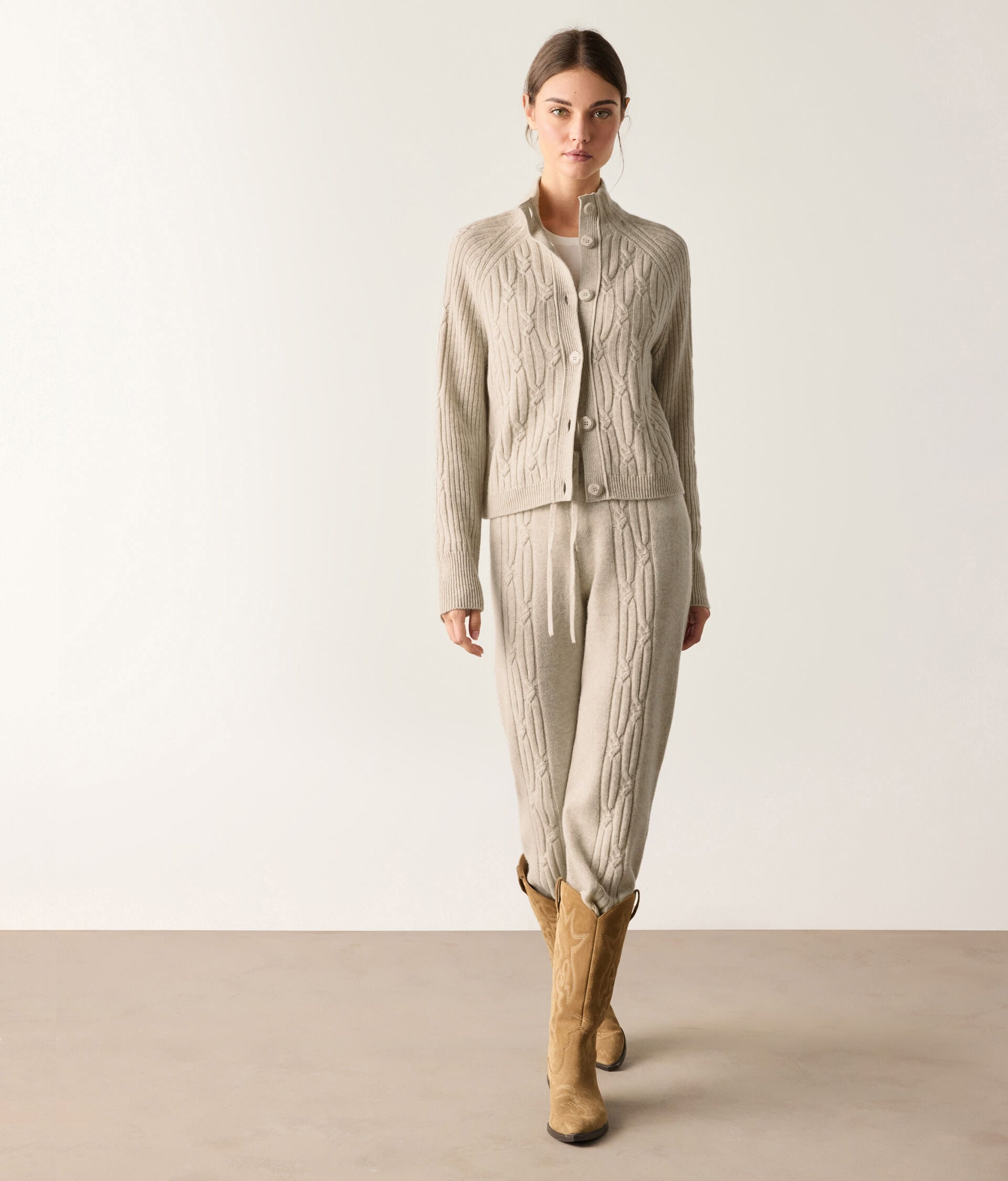 Gilet côtelé à torsades en cachemire ultra-doux