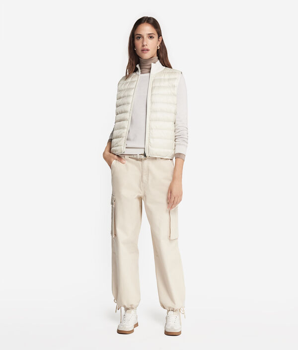 Sleeveless Two-Toned Down Vest