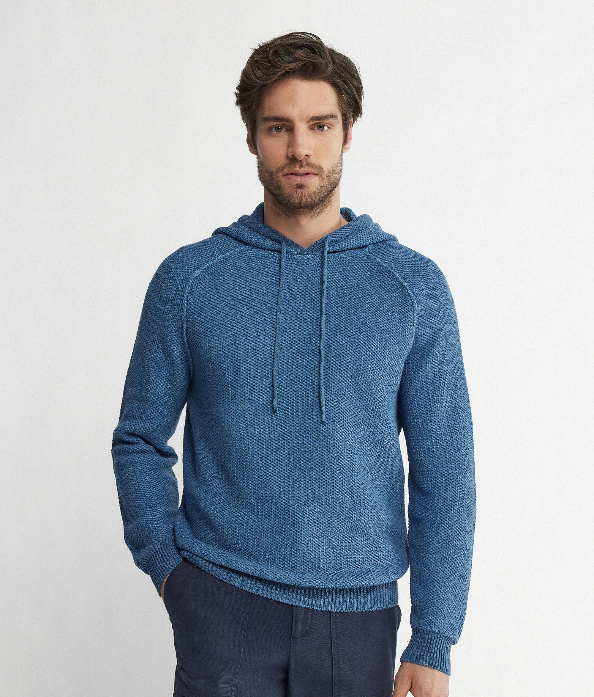 Sweatshirt com Capuz Ninho de Abelha