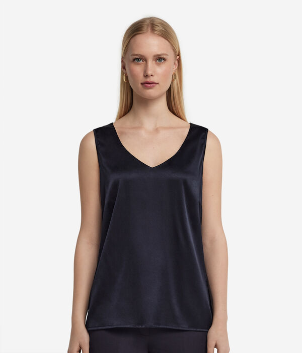 Топ из атласного шелка