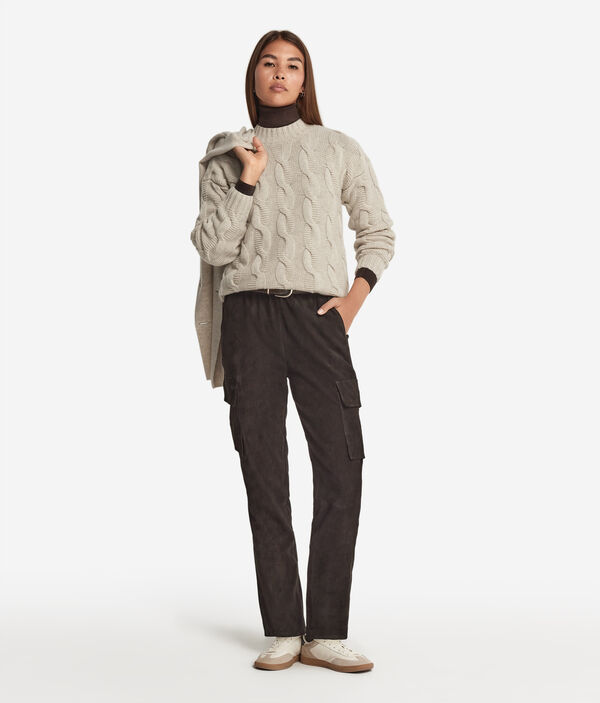 Pull à col rond avec motif à torsades et pois