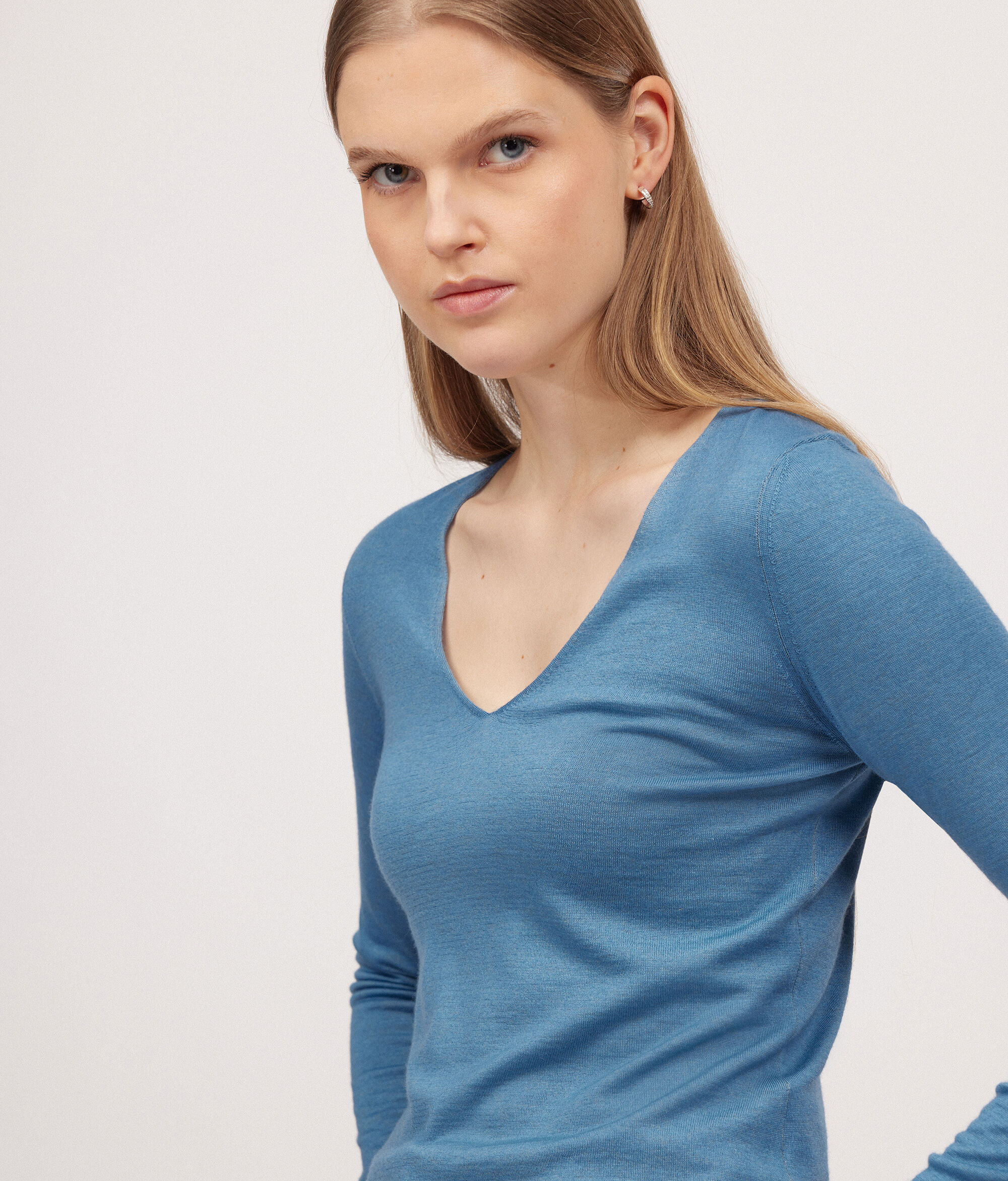 Jersey de hombro caído y cuello pico de mujer de Cashmere Ultrafine