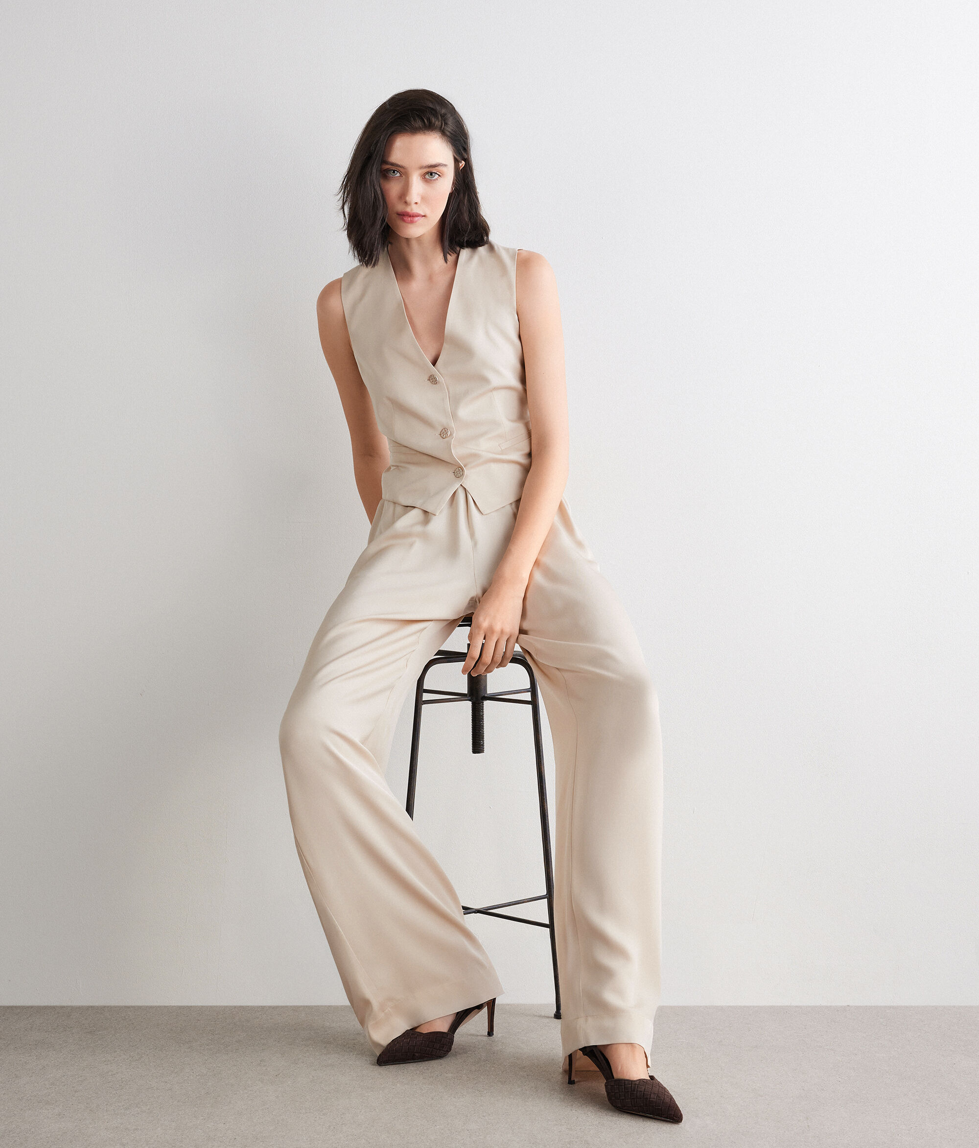 Gilet sans manches en satin mat