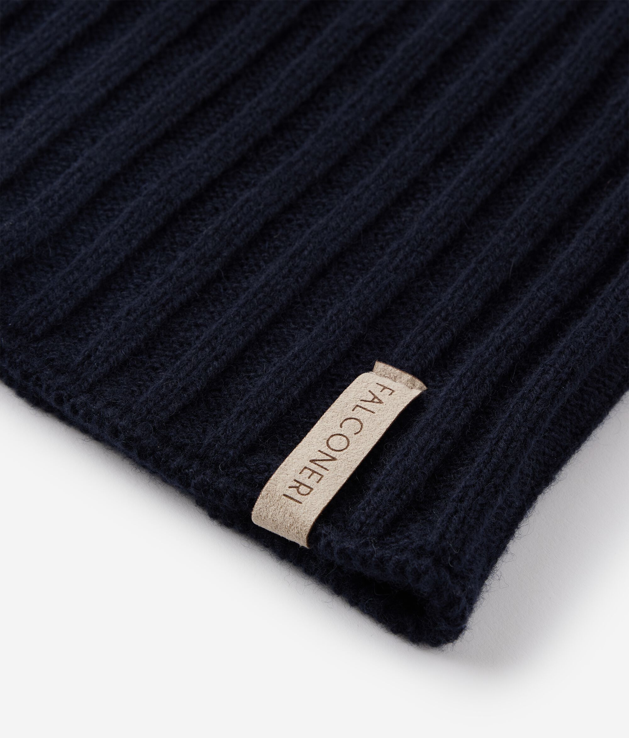 Шарф-снуд в рубчик из ультрамягкого кашемира