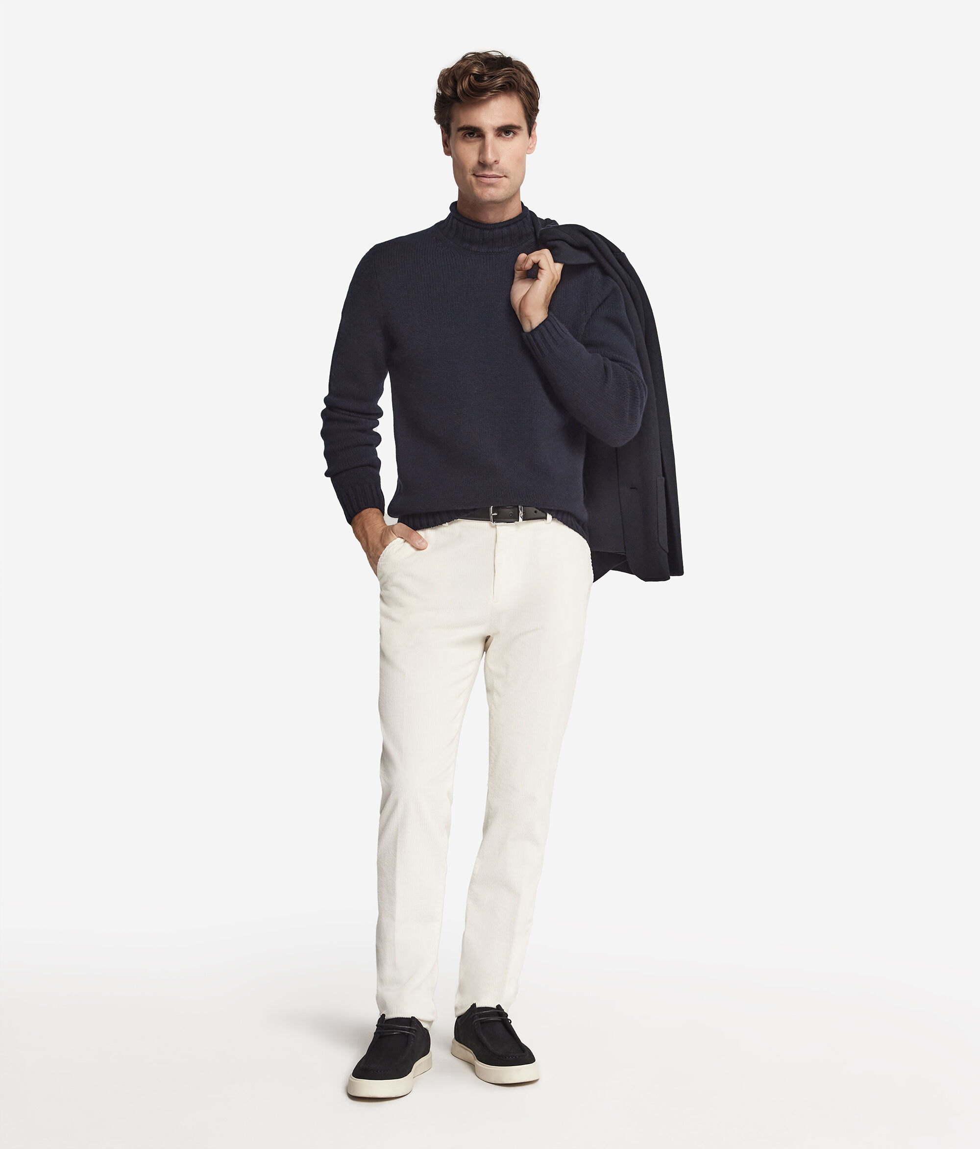 Jersey con cuello alto en cashmere tricot