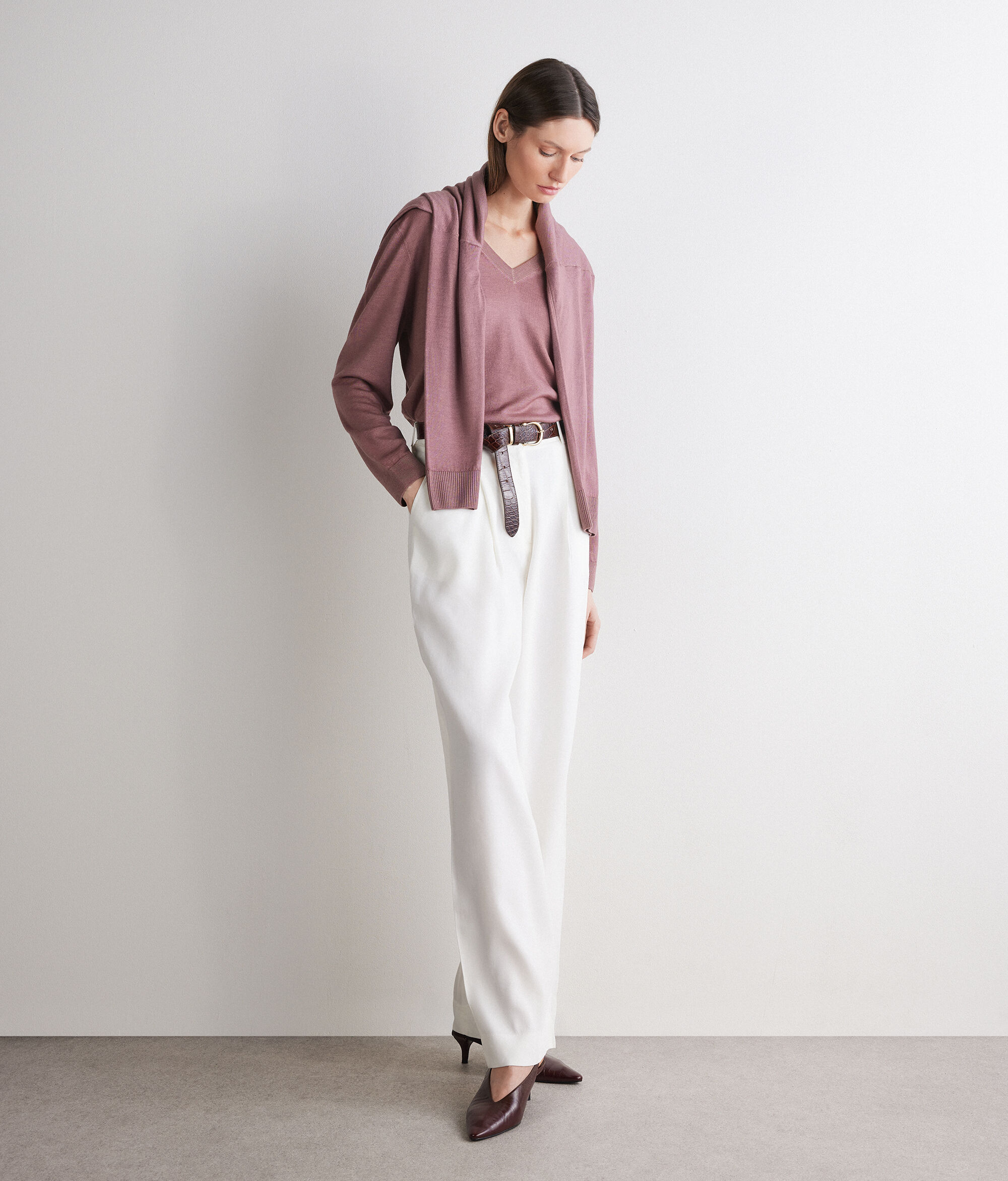 Sweter z dekoltem w serek z kaszmiru Ultrafine