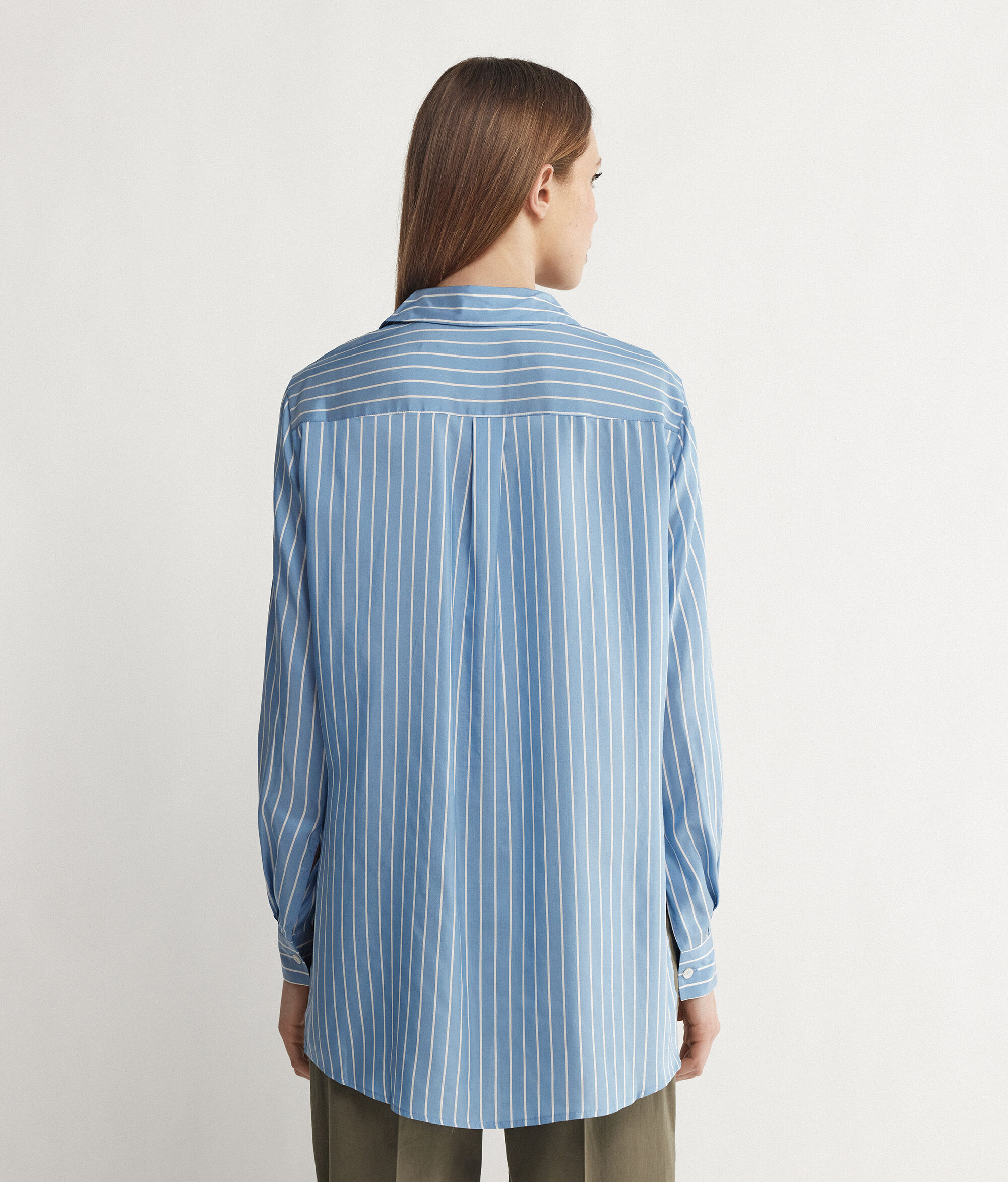 Chemise à rayures en soie