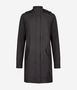 Плащ из высокотехнологичной ткани на кулиске