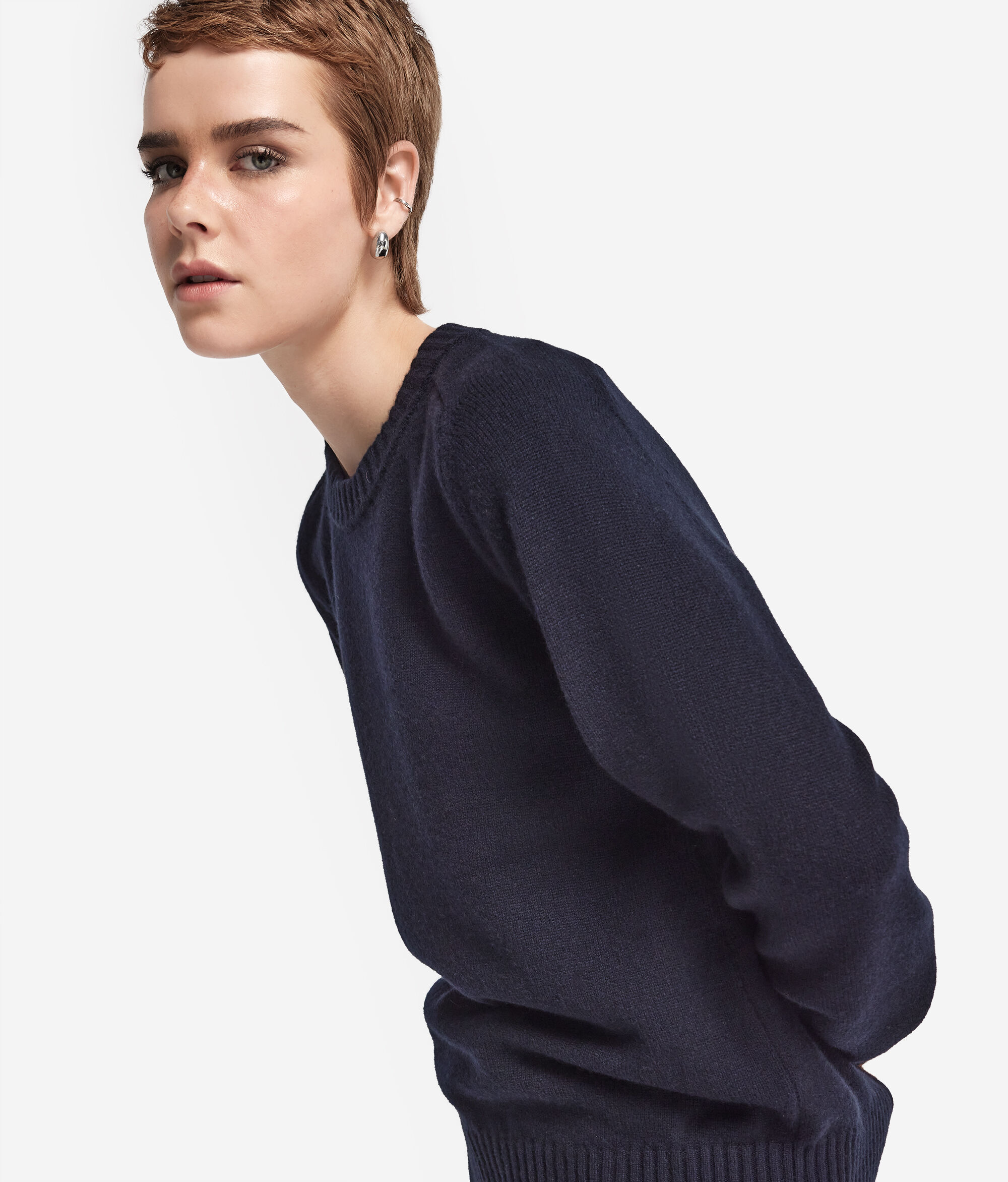 Sweter z Okrągłym Dekoltem i Linią Ramion „Saddle Shoulder” z Kaszmiru Ultrasoft