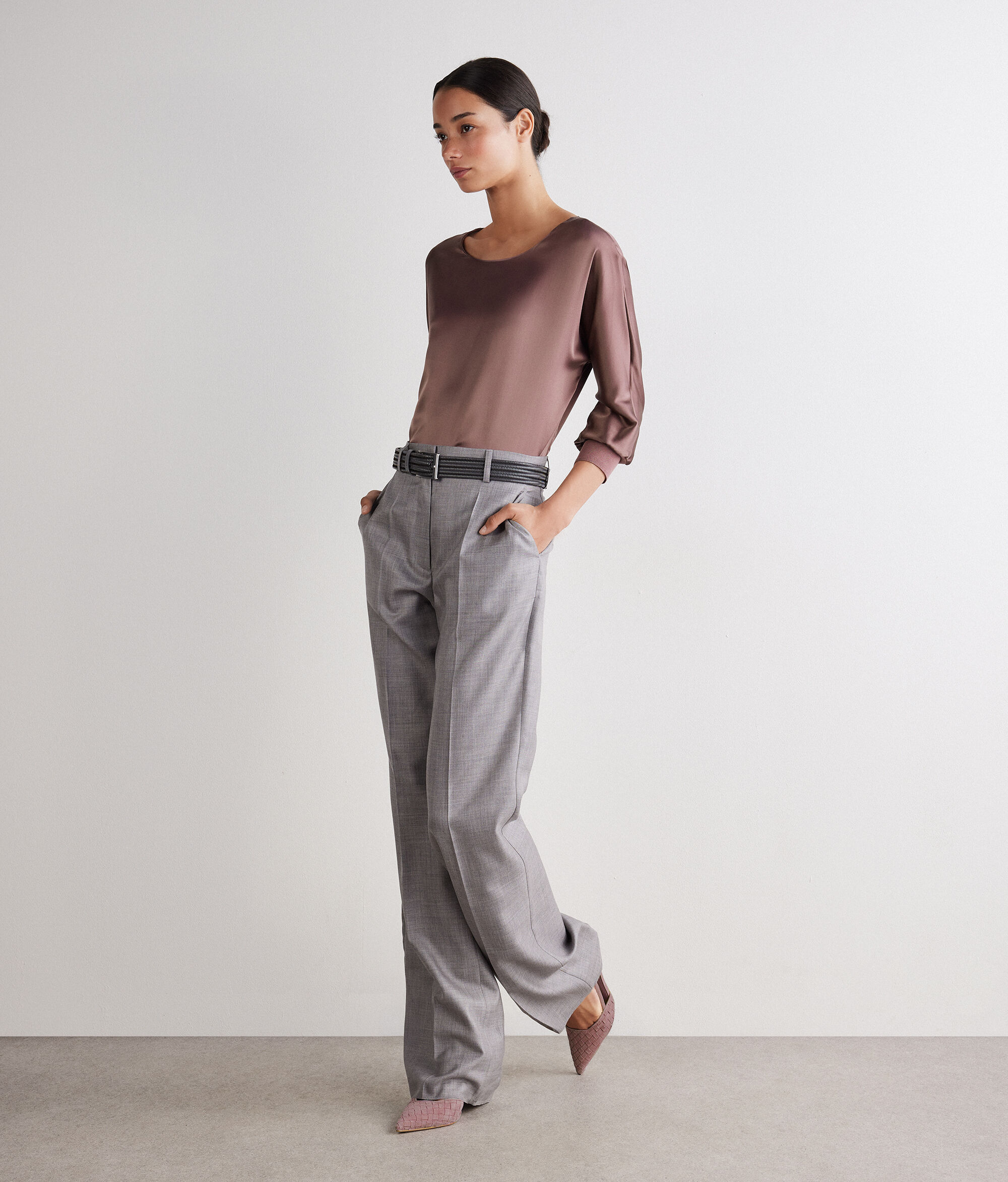 Majica s okruglim ovratnikom od svilenog satena