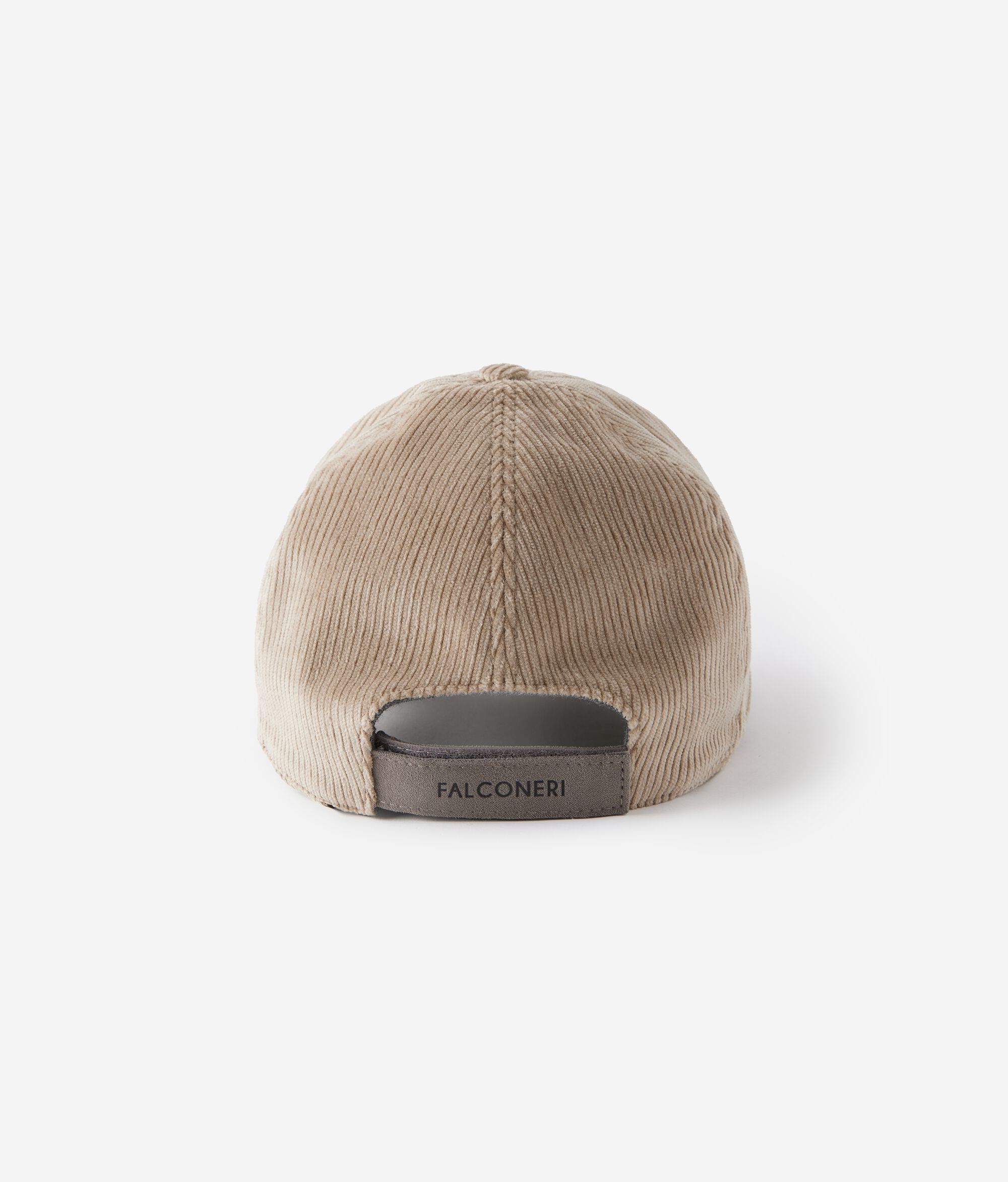 Бейсболка из велюра