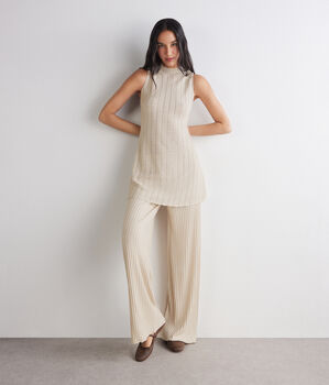 Kurzes Kleid mit Lam&eacute;-Garn