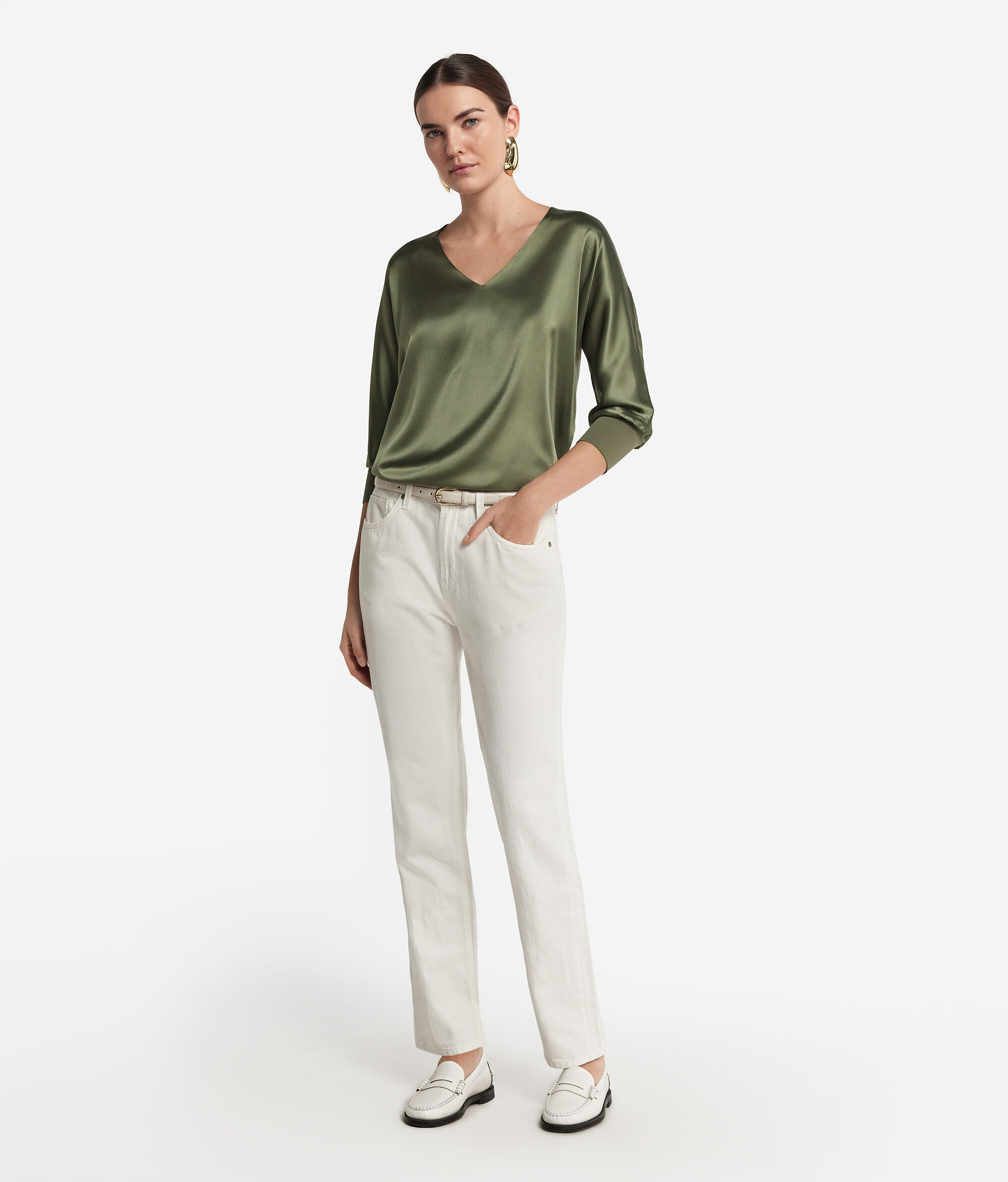 Seidenbluse mit V-Ausschnitt
