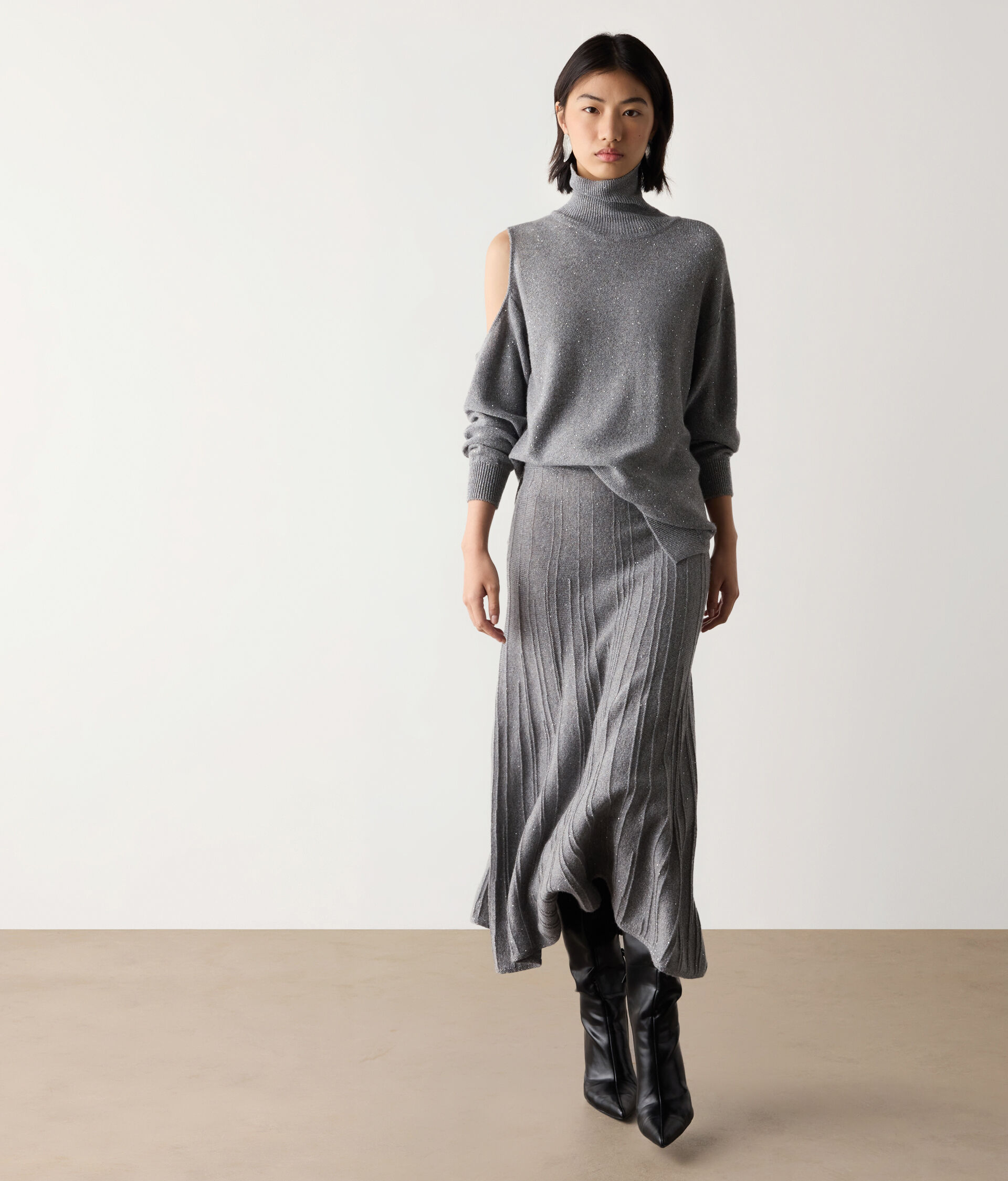 Cashmere skirt with micro sequins