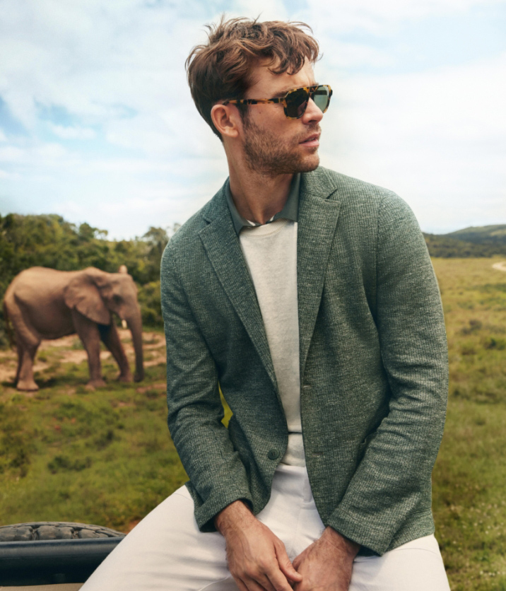 Visita il sito ufficiale Falconeri Maglieria e Abbigliamento dal design Italiano. Scopri le collezioni Donna e Uomo in Cashmere Seta e molti altri filati di qualita