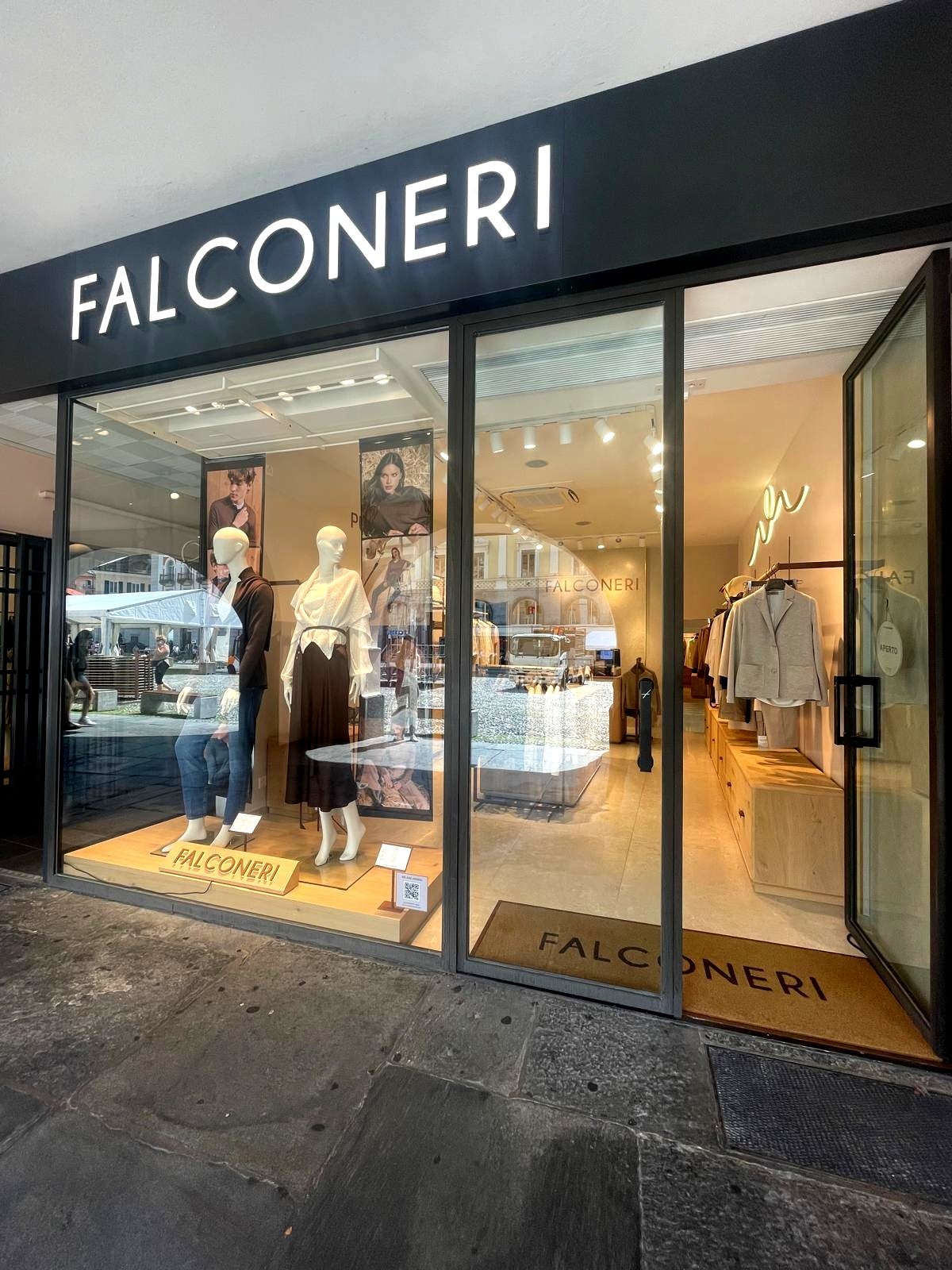 LOCARNO PIAZZA GRANDE 12