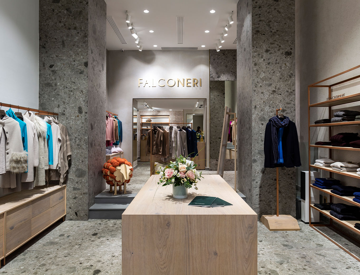 Negozio cashmere e abbigliamento VIA XX SETTEMBRE 36 B/C, MONTEFORTE  D'ALPONE | Falconeri