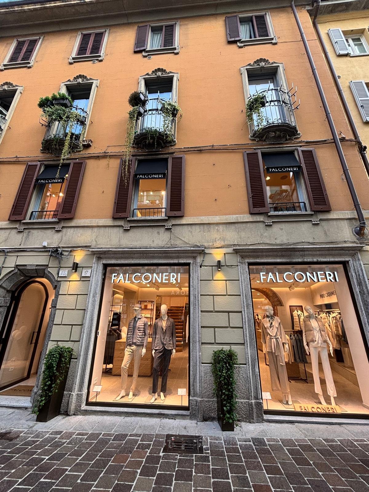 Falconeri COMO VIA LUINI 15/17/19