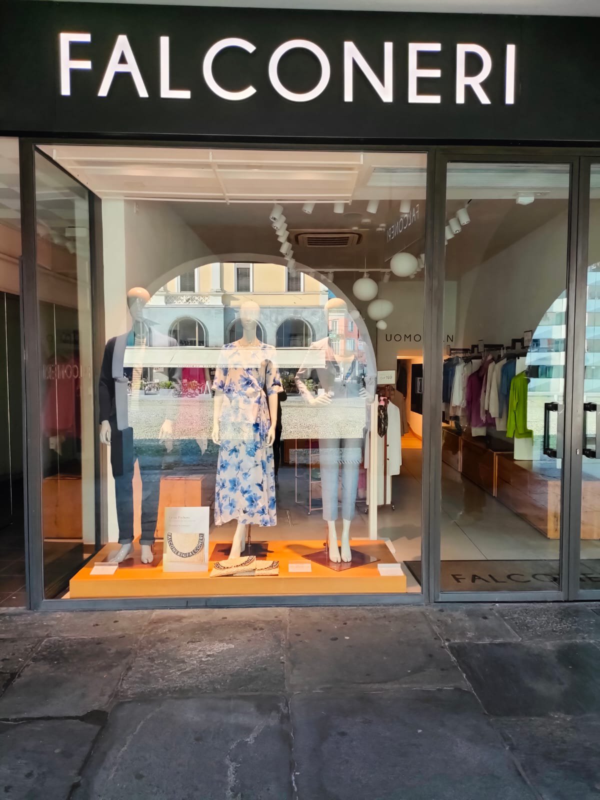 Boutique de pret a porter Locarno Piazza Grande 12 Falconeri